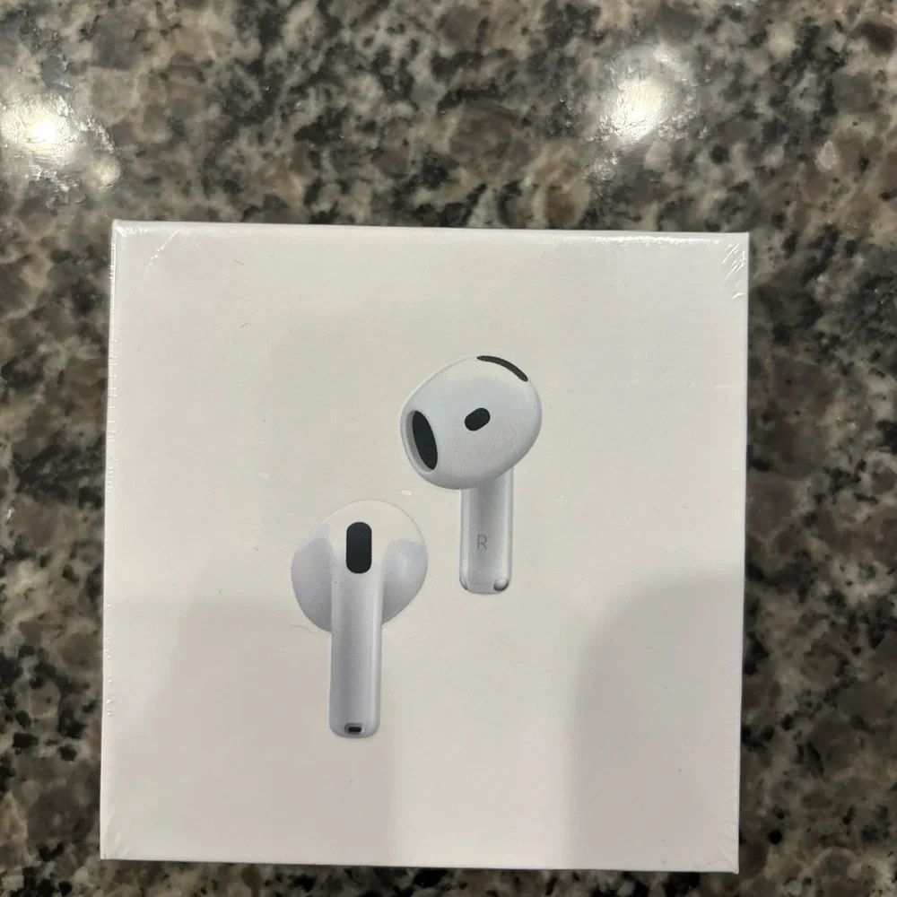 AirPod pro generation 4 - Picture 1 of 2